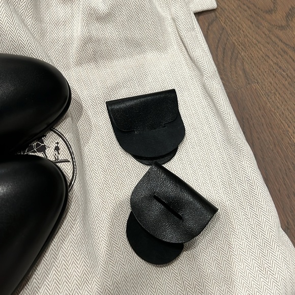 Authentic.  Hermes Neo Calfskin ankle boots    Black. Size 40.5.  Like new. - Picture 14 of 16